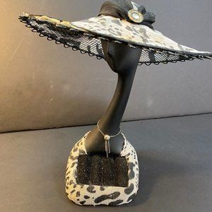 Black Ring Holder, Rare Find